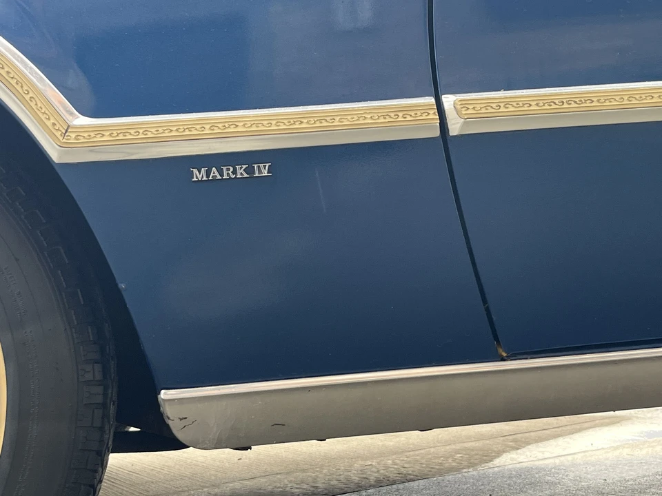 1976 Lincoln Continental Mark IV - Image 21 of 31