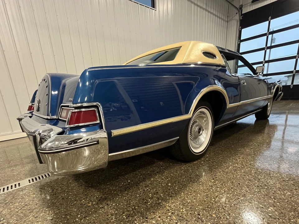 1976 Lincoln Continental Mark IV - Image 16 of 31