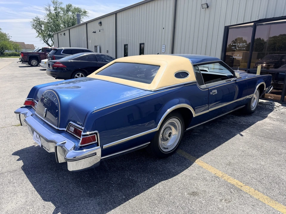 1976 Lincoln Continental Mark IV - Image 7 of 31
