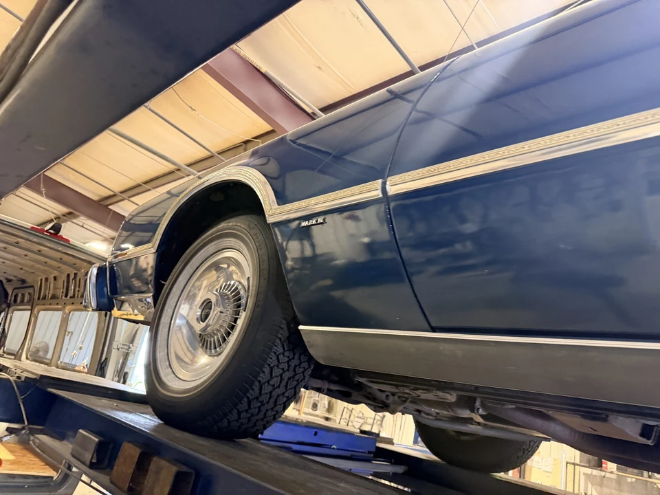 1976 Lincoln Continental Mark IV - Image 23 of 31