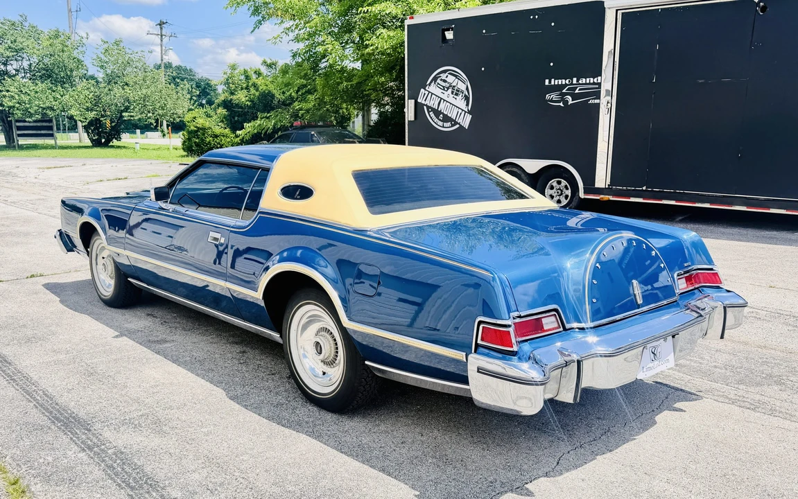 1976 Lincoln Continental Mark IV - Image 11 of 31