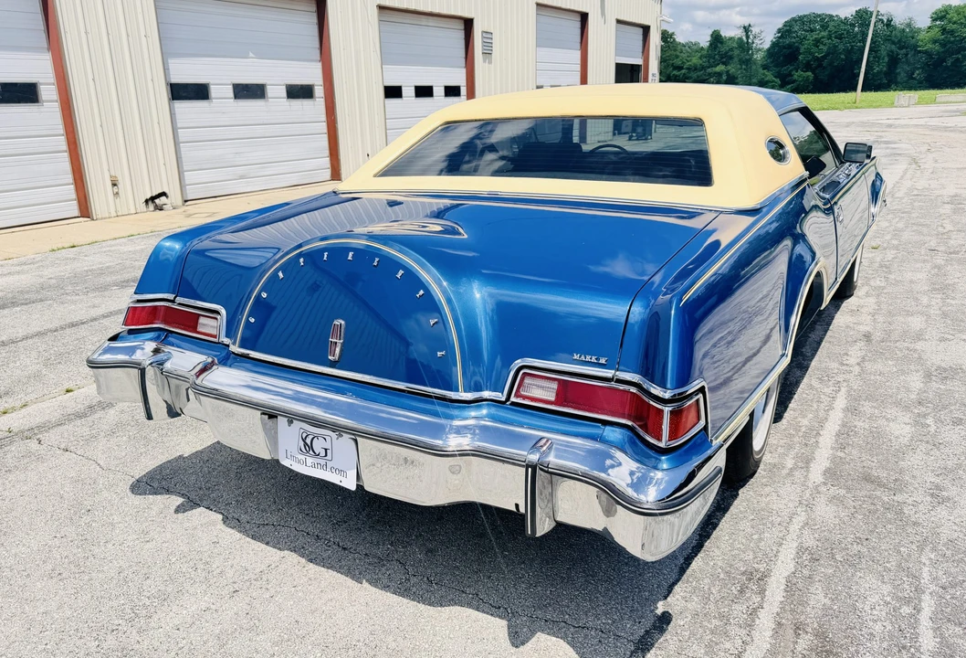 1976 Lincoln Continental Mark IV - Image 9 of 31