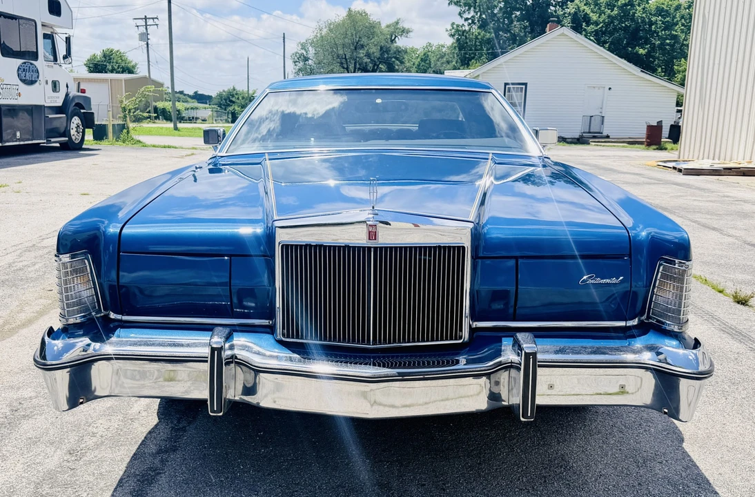 1976 Lincoln Continental Mark IV - Image 4 of 31