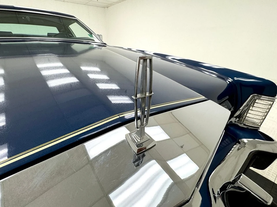1976 Lincoln Continental Mark IV - Image 7 of 12