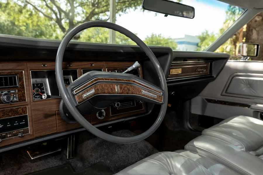 1976 Lincoln Continental Mark IV - Image 14 of 31