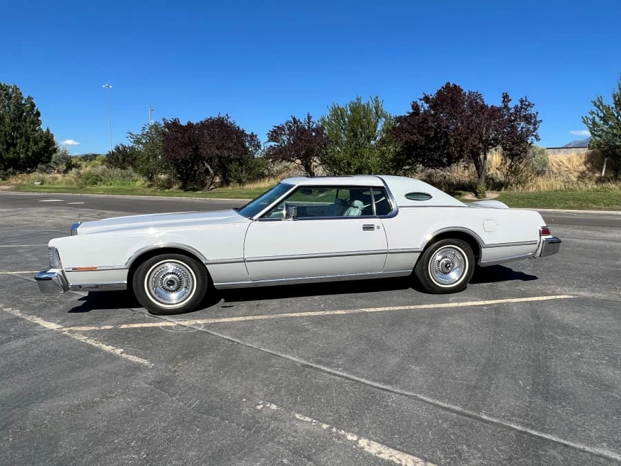 1976 Lincoln Continental Mark IV - Image 14 of 31