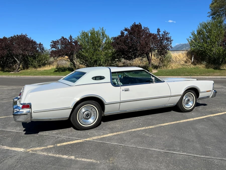 1976 Lincoln Continental Mark IV - Image 20 of 31