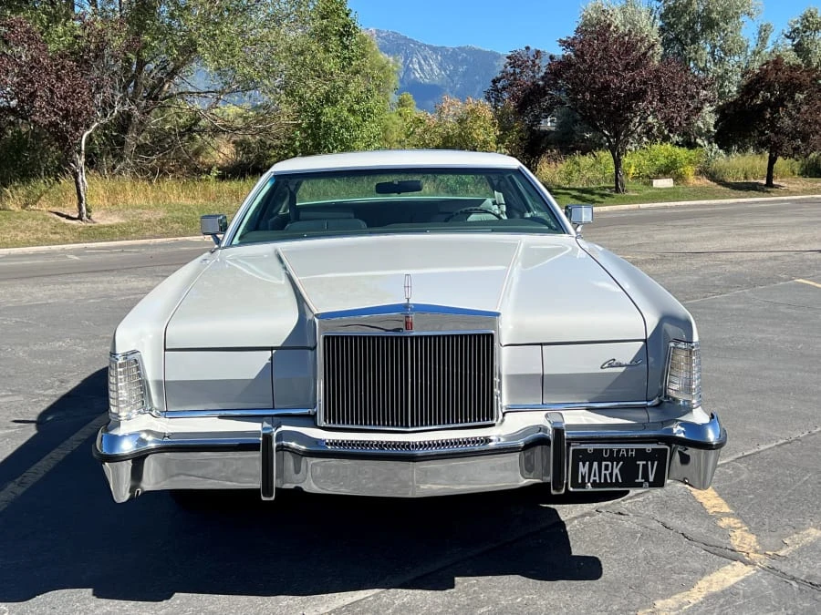 1976 Lincoln Continental Mark IV - Image 4 of 31