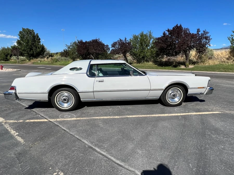 1976 Lincoln Continental Mark IV - Image 2 of 31