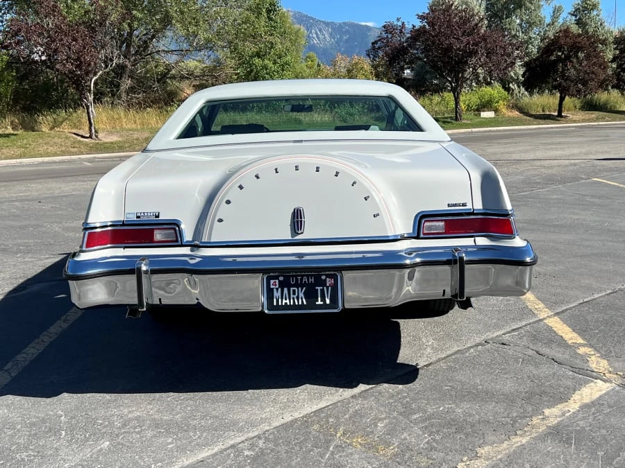 1976 Lincoln Continental Mark IV - Image 5 of 31