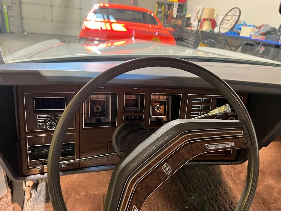 1976 Lincoln Continental Mark IV - Image 27 of 31