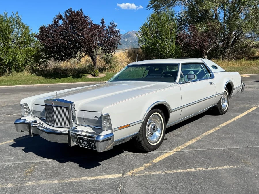 1976 Lincoln Continental Mark IV - Image 11 of 31