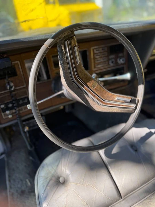 1976 Lincoln Continental 5th Gen - Image 11 of 13