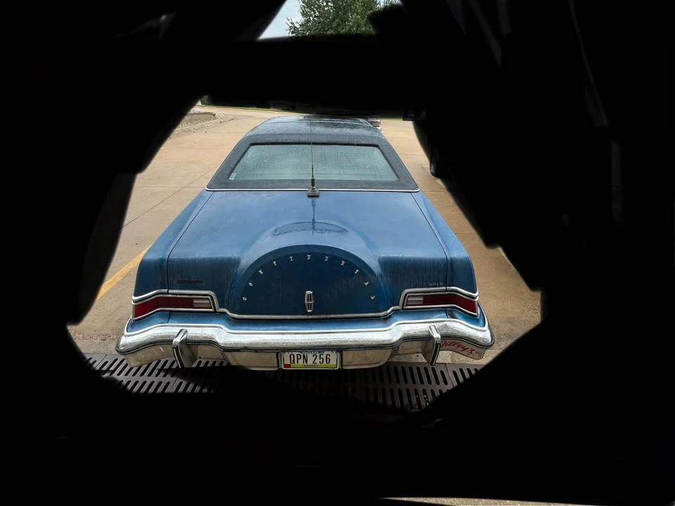 1976 Lincoln Continental Mark IV - Image 3 of 8