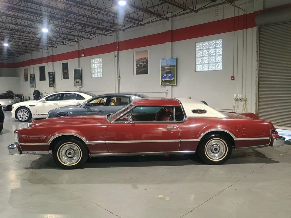 1976 Lincoln Continental Mark IV - Image 2 of 12
