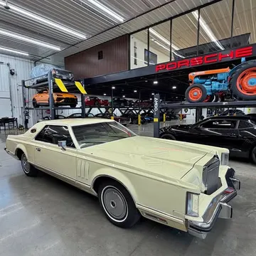 1976 Lincoln Continental Mark V