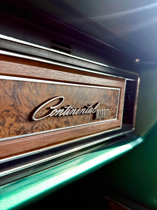 1976 Lincoln Continental 5th Gen - Image 13 of 20