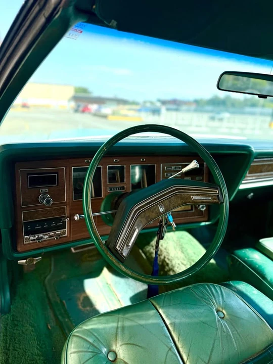 1976 Lincoln Continental 5th Gen - Image 9 of 20