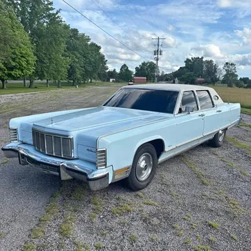 1976 Lincoln Continental Sedan 4D