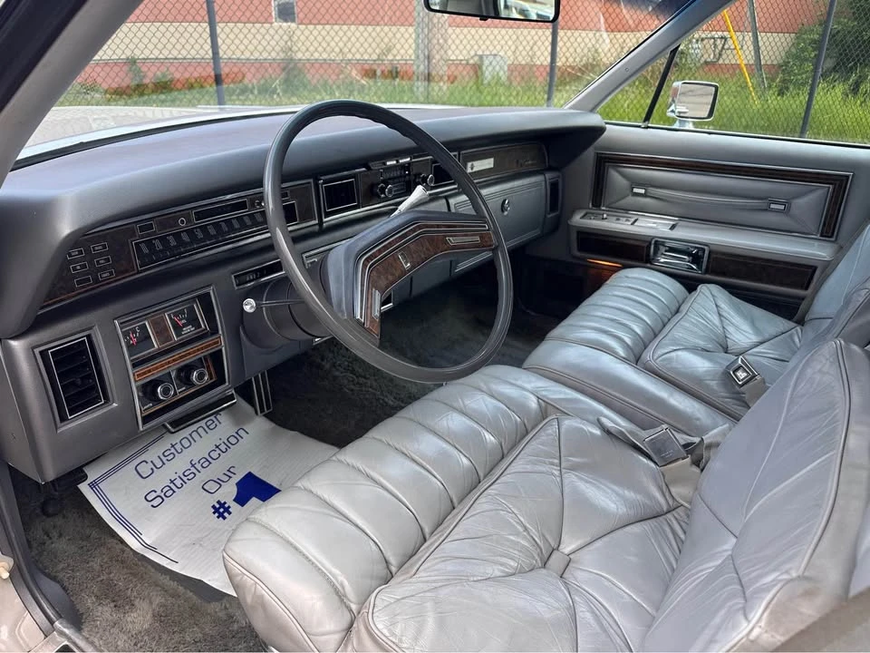 1976 Lincoln Continental 5th Gen - Image 8 of 13