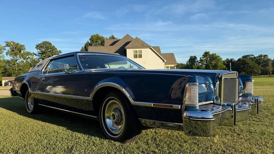 1976 Lincoln Continental 5th Gen - Image 2 of 11