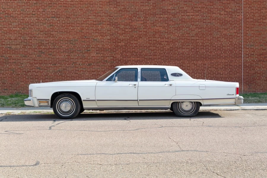 1976 Lincoln Continental 5th Gen - Image 9 of 19