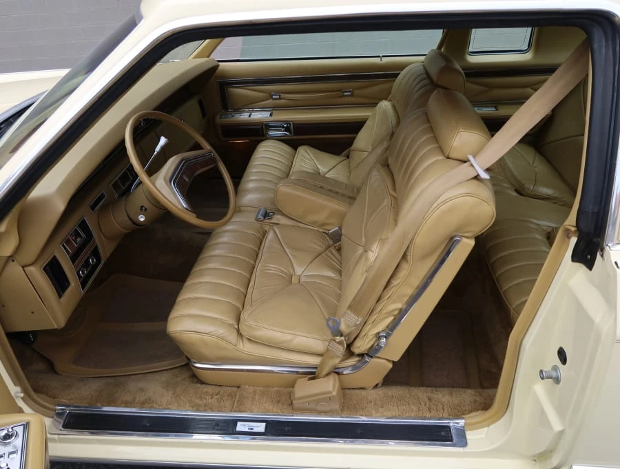 1976 Lincoln Continental 5th Gen - Image 5 of 11