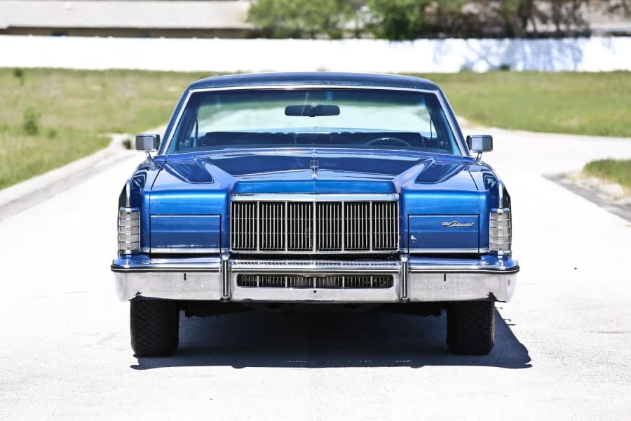 1976 Lincoln Continental 5th Gen - Image 9 of 9