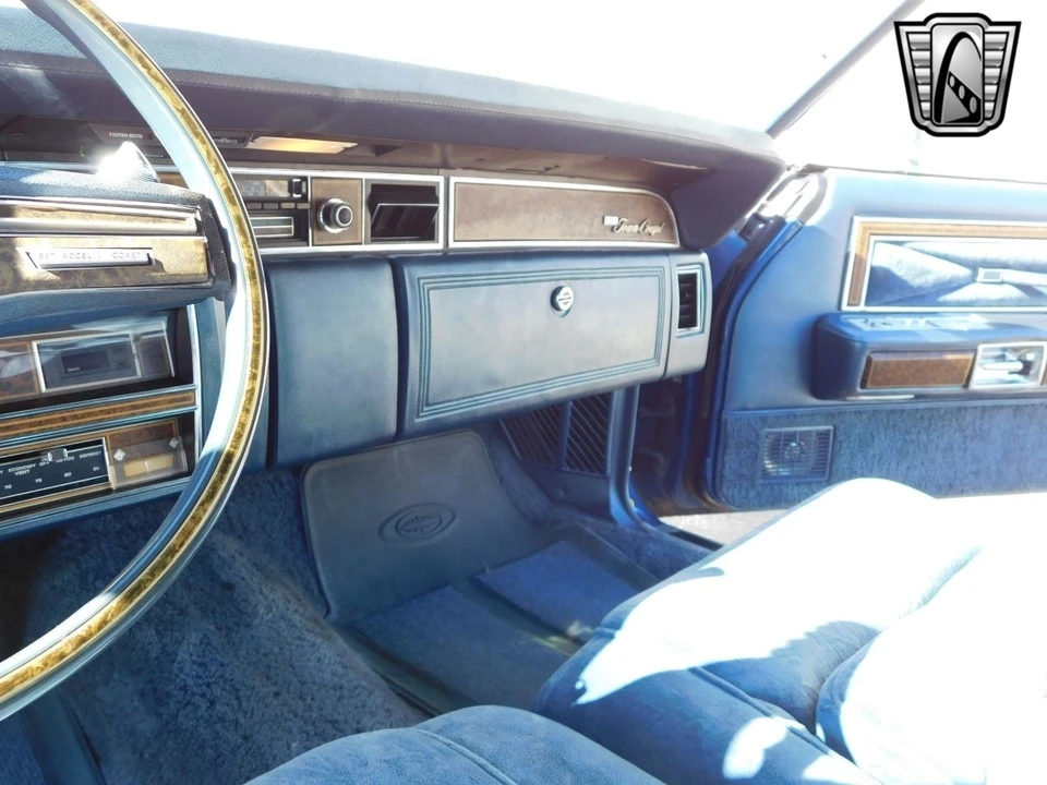 1976 Lincoln Continental 5th Gen - Image 15 of 21