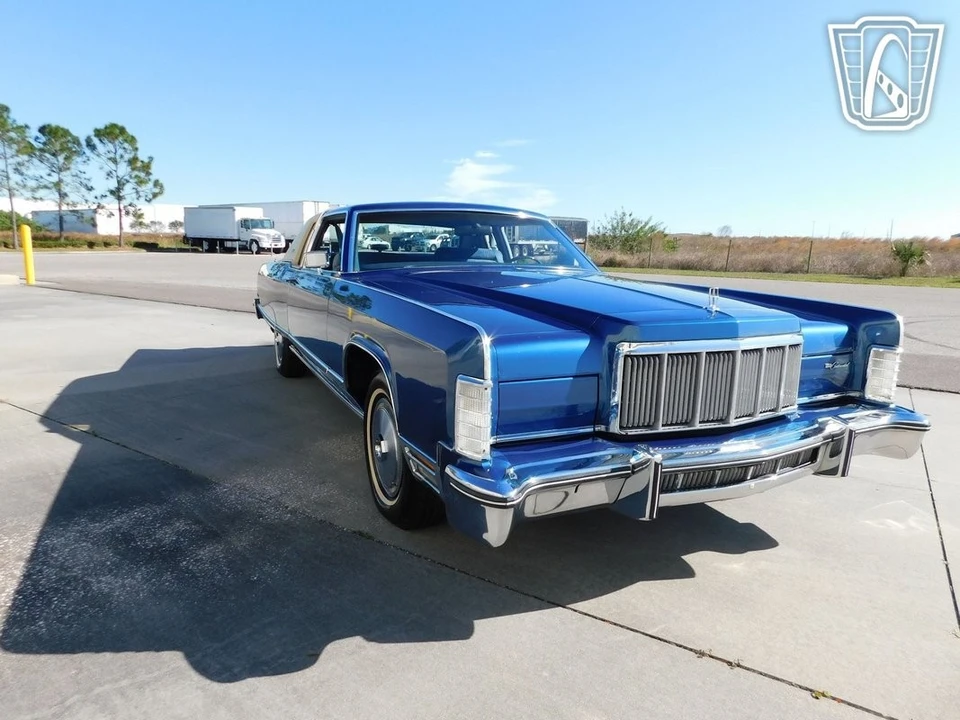 1976 Lincoln Continental Mark IV - Image 10 of 12