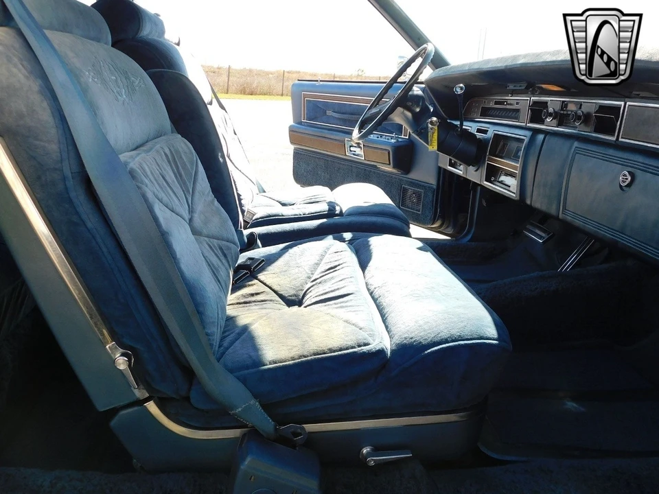 1976 Lincoln Continental 5th Gen - Image 18 of 21