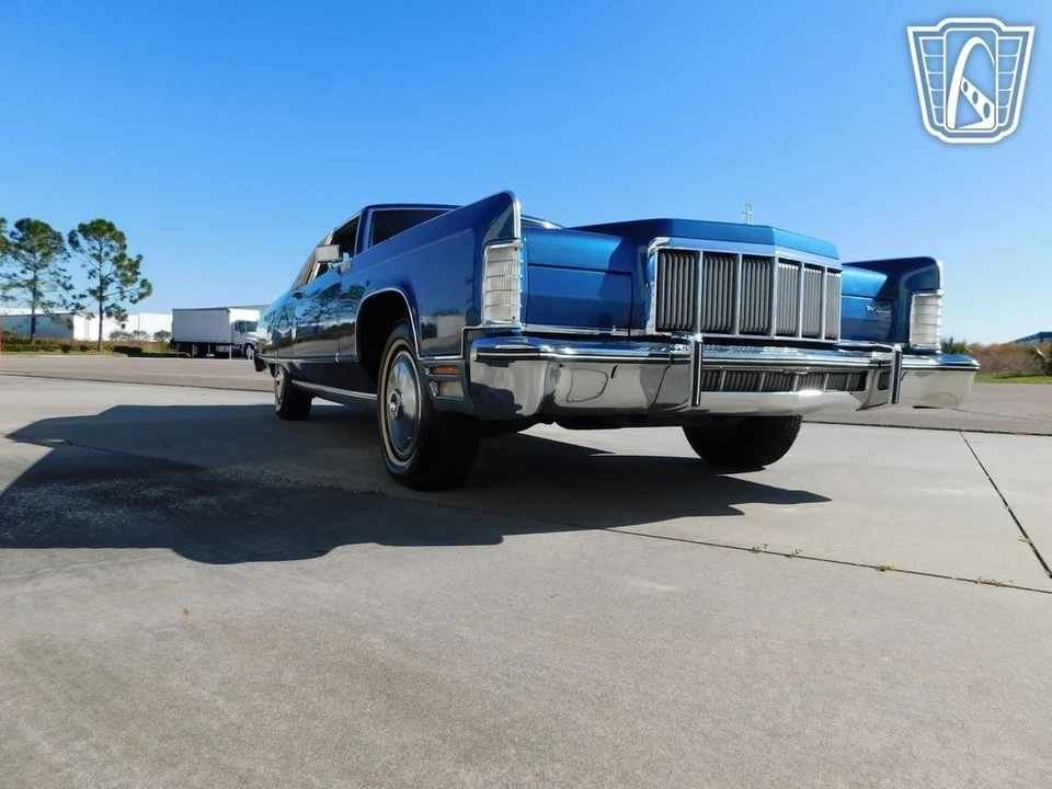 1976 Lincoln Continental Mark IV - Image 11 of 12