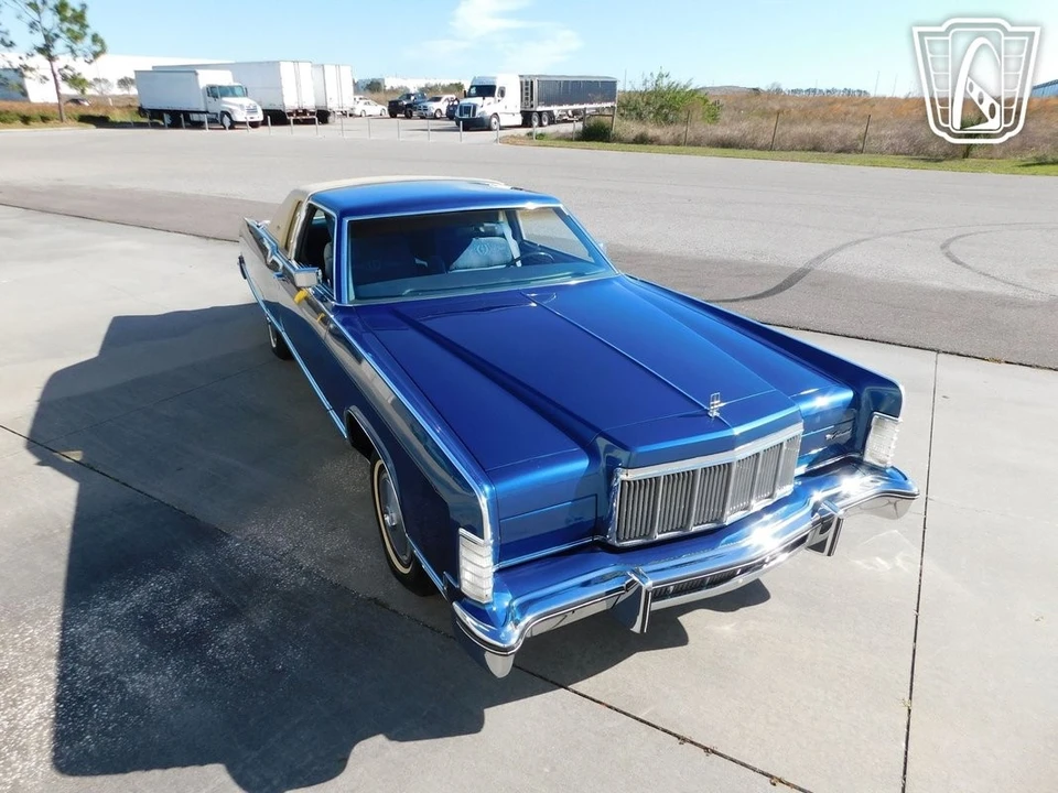 1976 Lincoln Continental Mark IV - Image 9 of 12