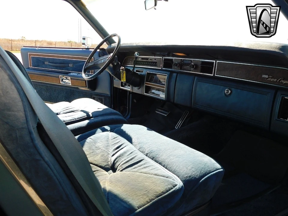 1976 Lincoln Continental 5th Gen - Image 19 of 21