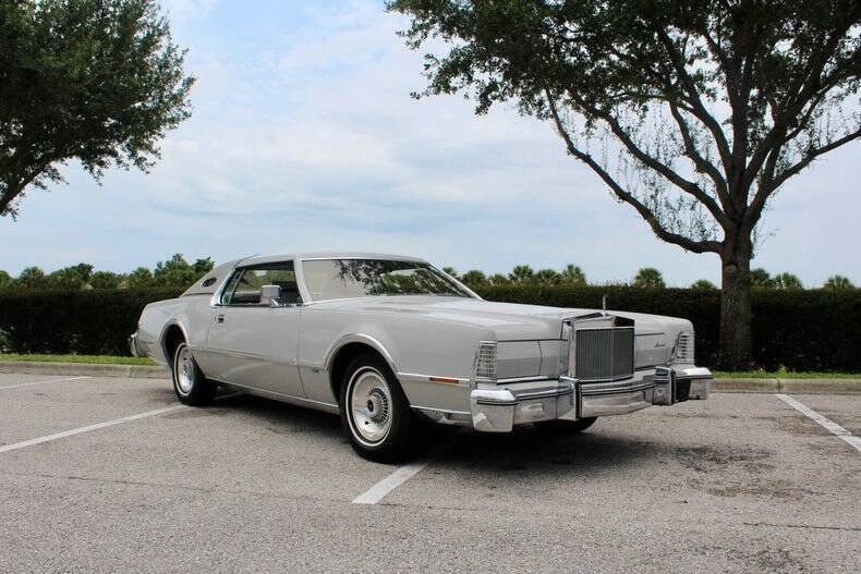 1976 Lincoln Continental Mark IV - Image 5 of 31