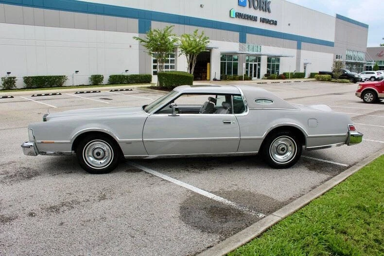 1976 Lincoln Continental Mark IV - Image 27 of 31