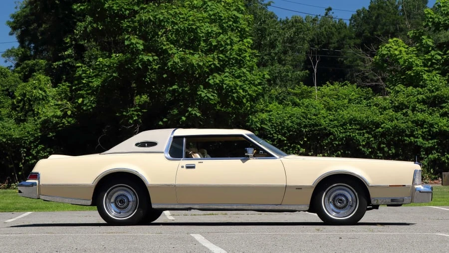 1976 Lincoln Continental Mark IV - Image 8 of 12