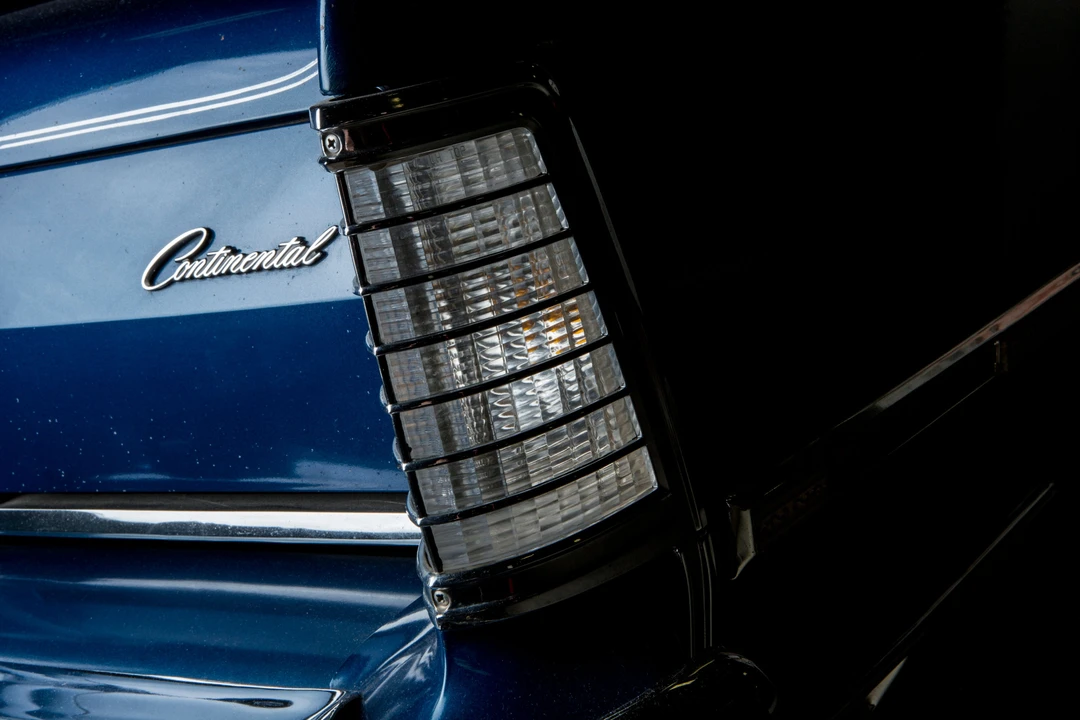 1976 Lincoln Continental Mark IV - Image 10 of 12