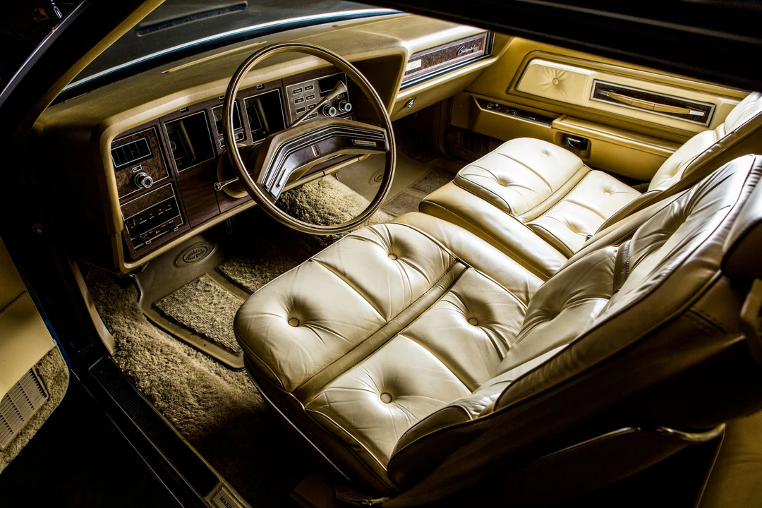 1976 Lincoln Continental Mark IV - Image 5 of 12