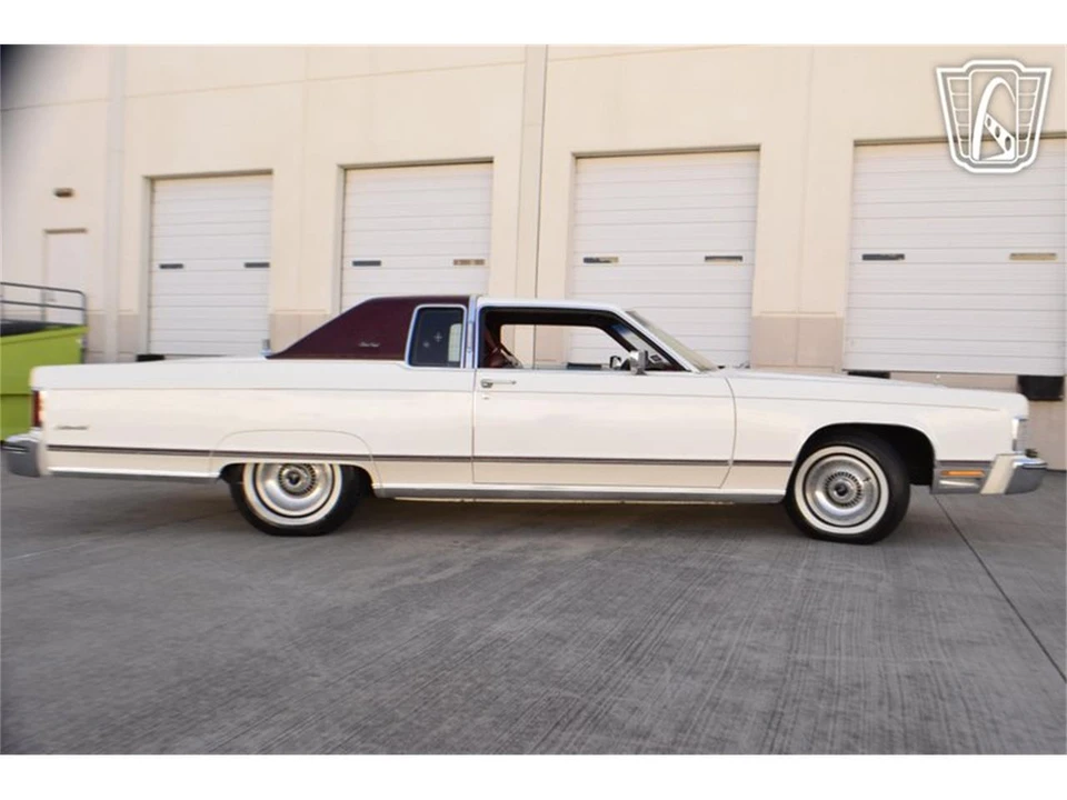 1976 Lincoln Town Car - Image 16 of 31