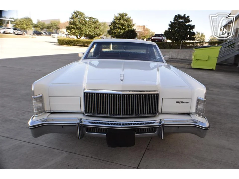 1976 Lincoln Town Car - Image 21 of 31