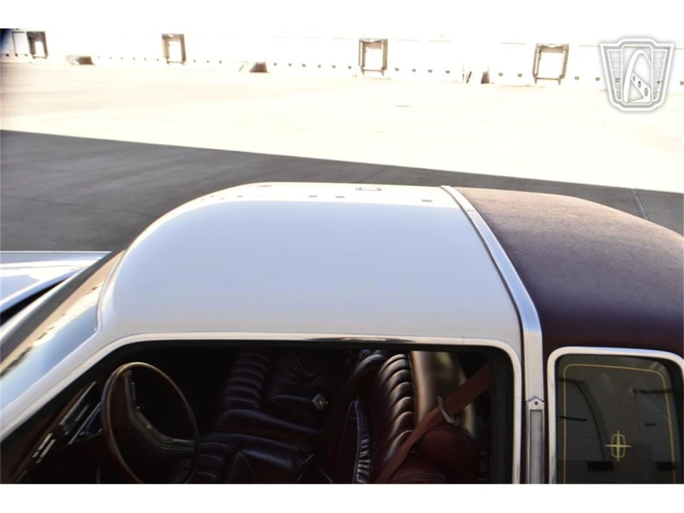 1976 Lincoln Town Car - Image 31 of 31