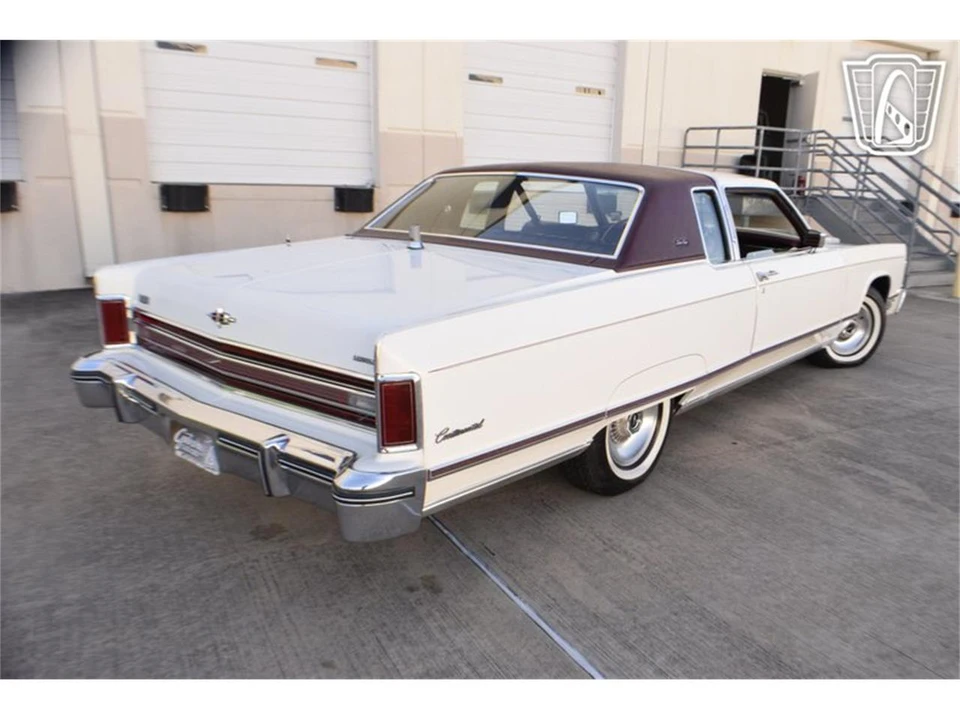 1976 Lincoln Town Car - Image 12 of 31