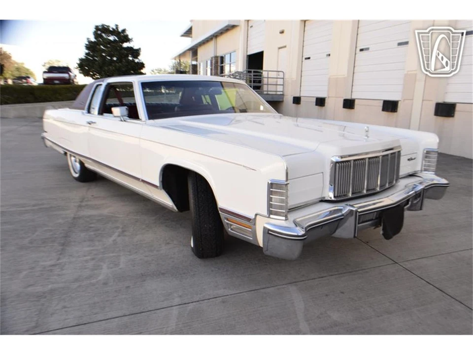 1976 Lincoln Town Car - Image 18 of 31