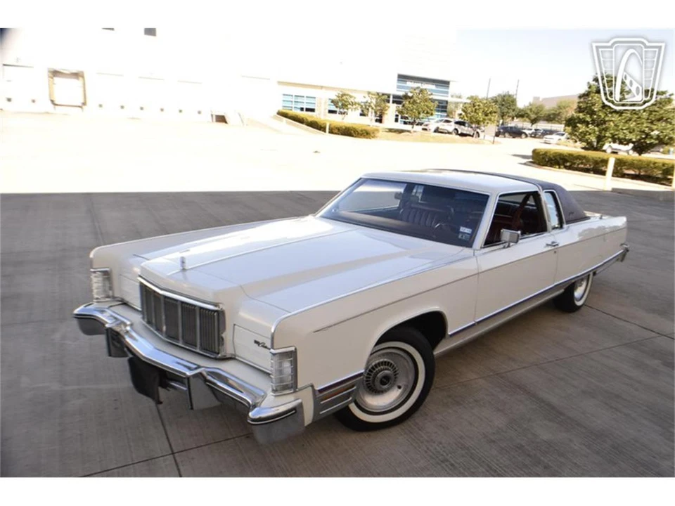 1976 Lincoln Town Car - Image 23 of 31