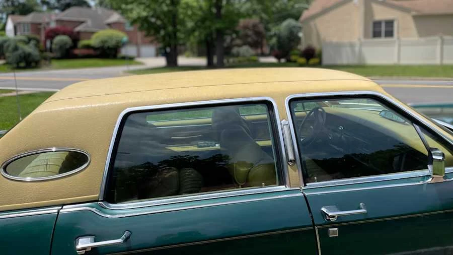 1976 Lincoln Town Car - Image 20 of 31