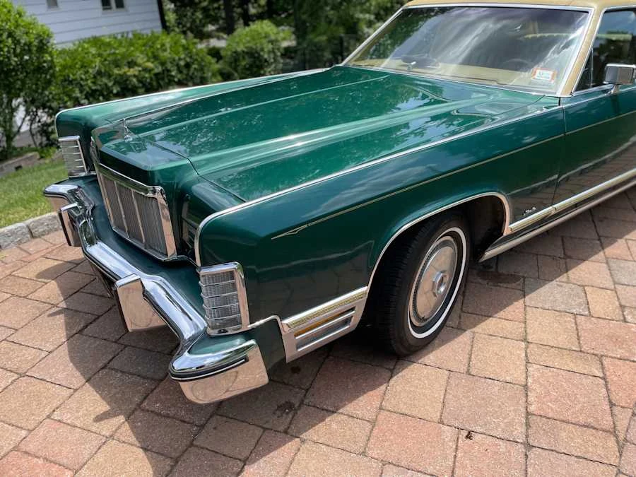 1976 Lincoln Town Car - Image 26 of 31