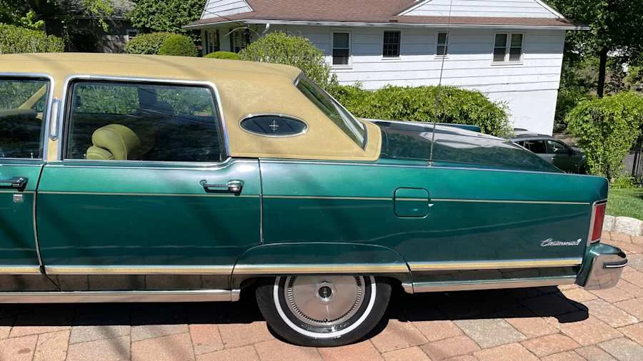 1976 Lincoln Town Car - Image 30 of 31