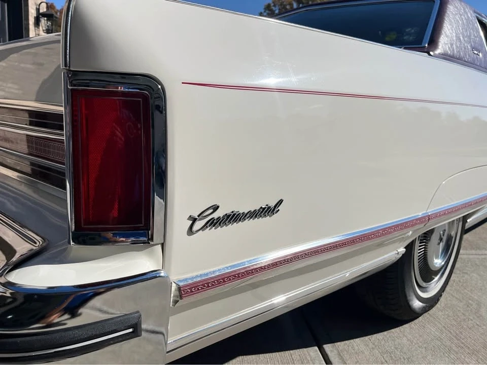 1976 Lincoln Continental 5th Gen - Image 19 of 19