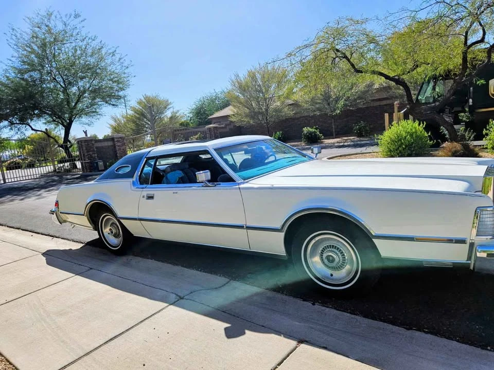 1976 Lincoln Continental Mark IV - Image 2 of 13